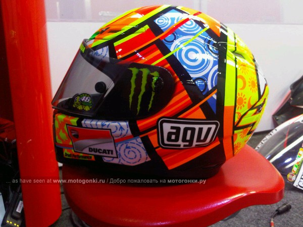 MotoGP: новый шлем Валентино Росси