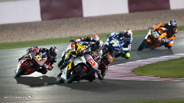 Гран-При Катара, Moto2: Рабат прорывается через пелетон после ошибки в первом повороте - отыграть надо еще 4 позиции...