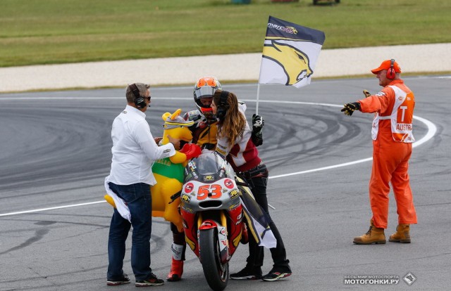 Moto2 - Grand Prix of Australia - Phillip Island: Тито Рабата встречали, как чемпиона, но его коронация откладывается на неделю