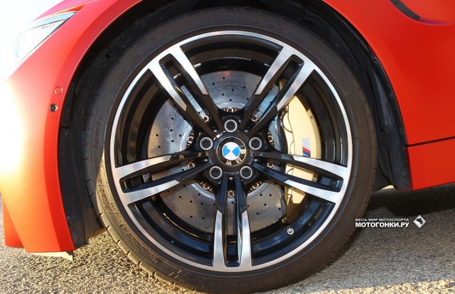 BMW M Award 2014 достается Марку Маркесу: BMW M4 Coupe, 3.0 Inline 6 Twin Turbo, 431 л.с. 