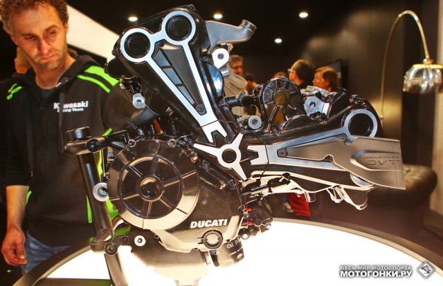 EICMA-2015: Картинки с выставки - Ducati XDIAVEL - Testastretta DVT