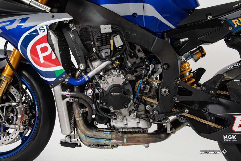 WorldSBK: Заводской Yamaha YZF-R1 (2019) - детали двигателя