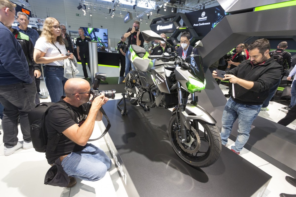 Кёльнский мотосалон INTERMOT-2022: презентация Kawasaki EV Concept