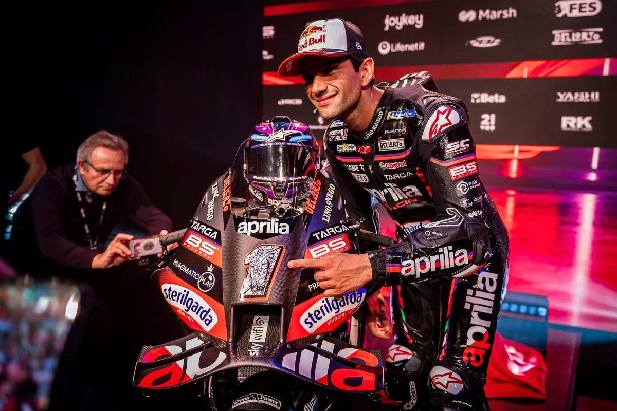 Презентации команд MotoGP 2025 года Презентации команд MotoGP 2025 года