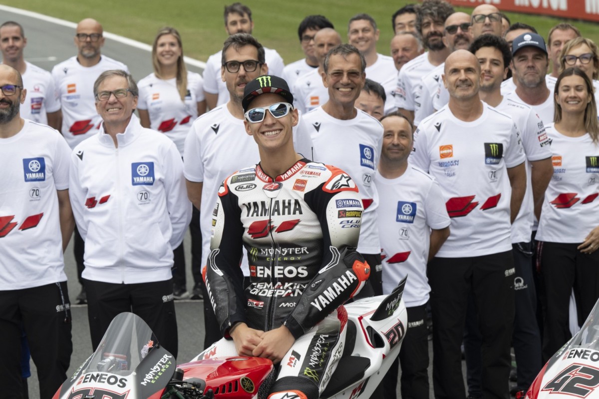 MotoGP 2025 DutchGP - Гран-При Нидерландов: Yamaha Racing представила юбилейную ливрею для YZR-M1 MotoGP 2025 DutchGP - Гран-При Нидерландов: Yamaha Racing представила юбилейную ливрею для YZR-M1