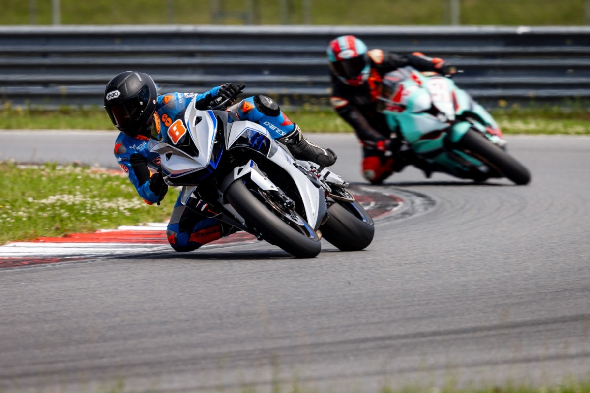 Проект QTM Motorsport и Zontes RUSSIA: спортбайк Zontes 703RR - Мария Медведева, тест-пилот Проект QTM Motorsport и Zontes RUSSIA: спортбайк Zontes 703RR - Мария Медведева, тест-пилот