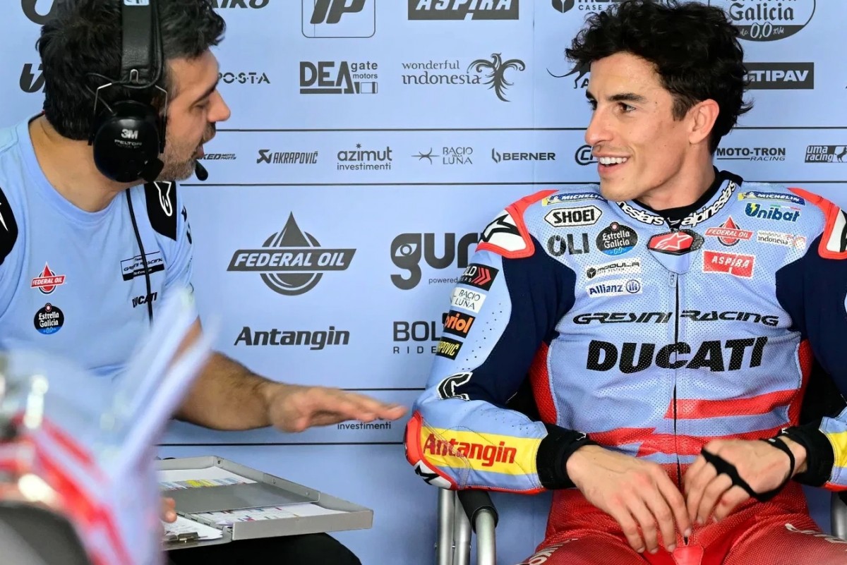 Френки Карчеди, шеф команды Марка Маркеса и Фермина Альдегера в Gresini Racing Френки Карчеди, шеф команды Марка Маркеса и Фермина Альдегера в Gresini Racing