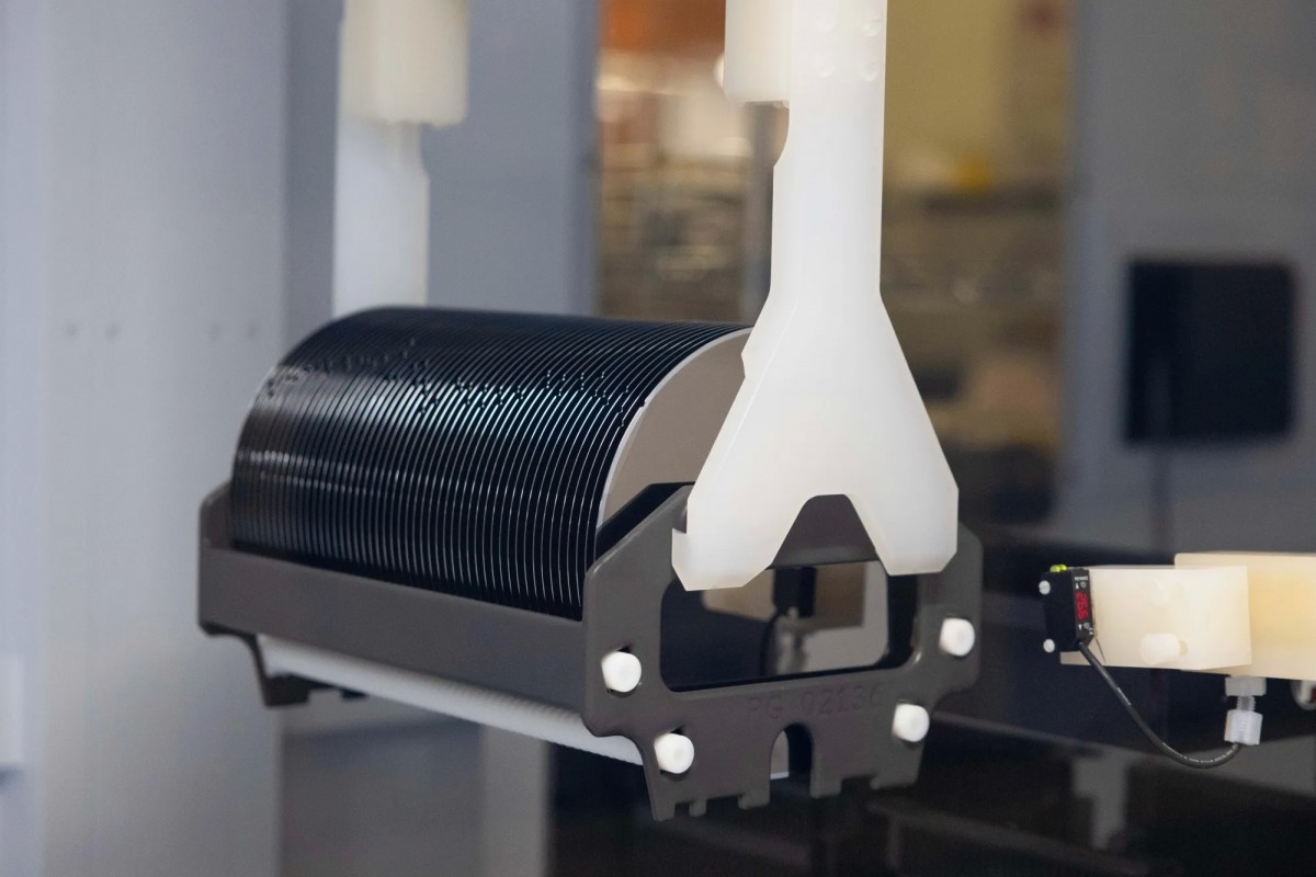 Кремниевые пластины - основа электронных компонентов Кремниевые пластины - основа электронных компонентов