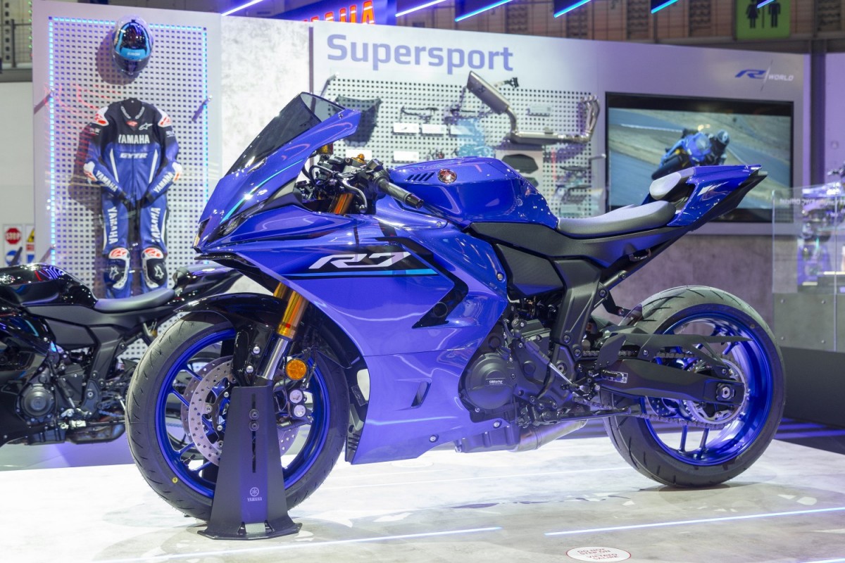 Новый Yamaha R7 - Миланский Мотосалон EICMA 2025 Новый Yamaha R7 - Миланский Мотосалон EICMA 2025