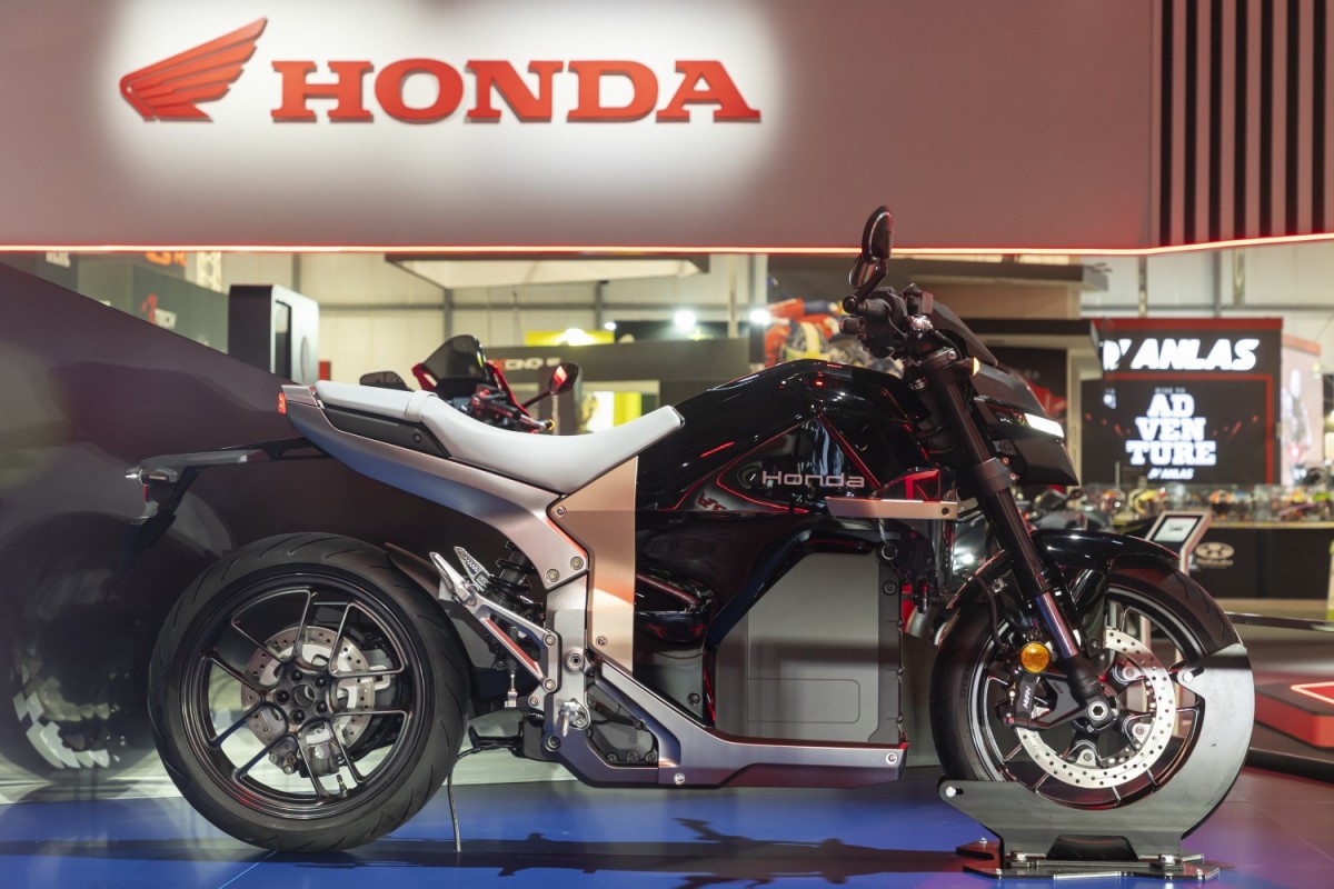 Honda WN7 - Миланский Мотосалон EICMA 2025 Honda WN7 - Миланский Мотосалон EICMA 2025