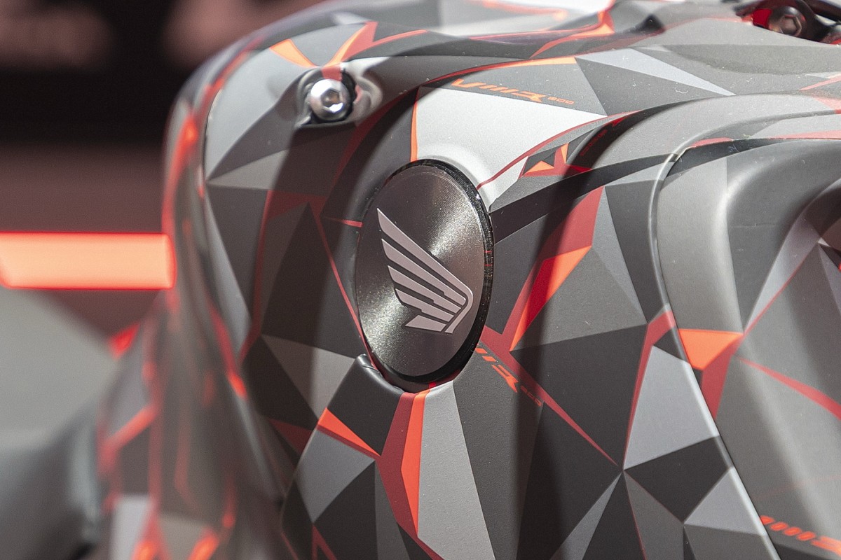 Honda представила новый логотип - Миланский Мотосалон EICMA 2025 Honda представила новый логотип - Миланский Мотосалон EICMA 2025
