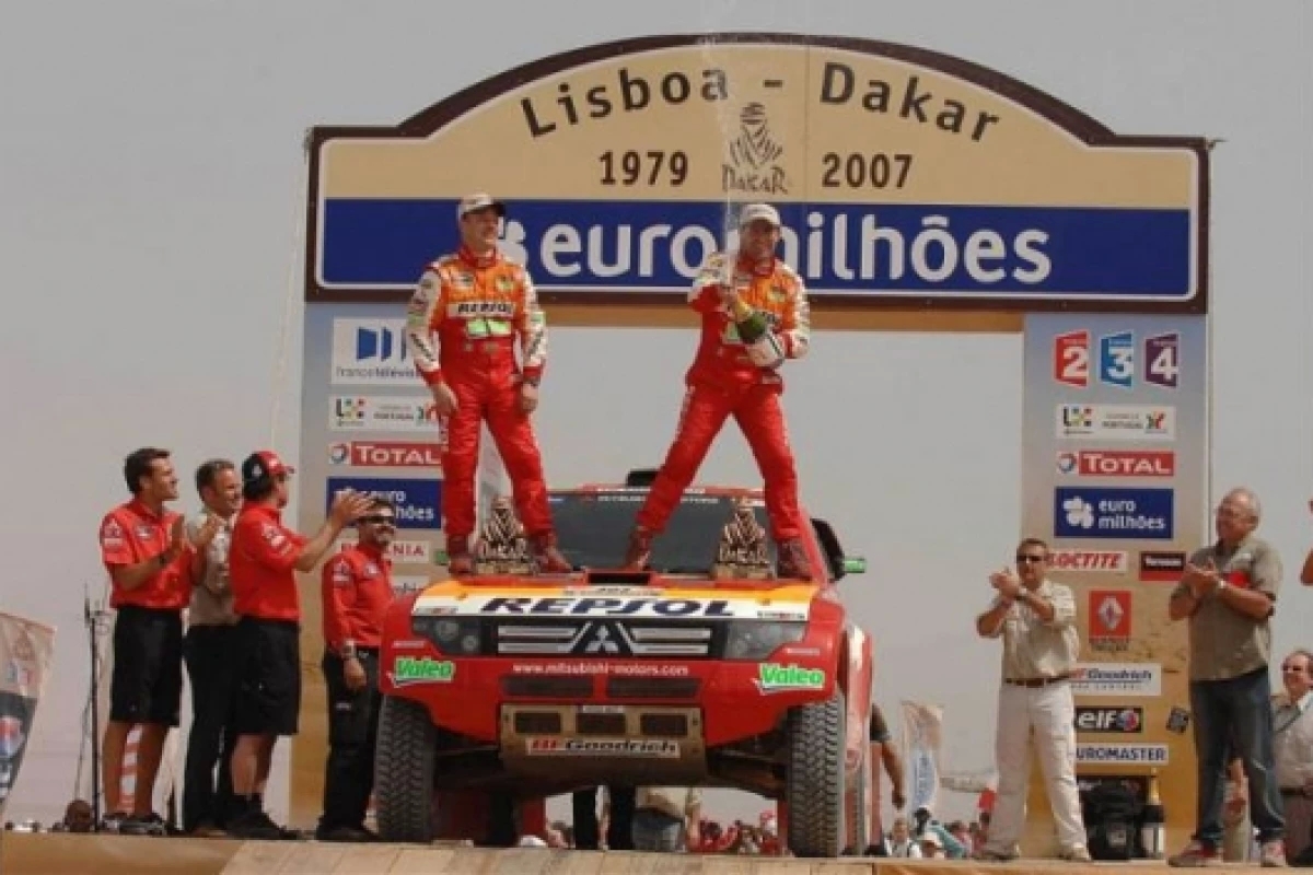 Стефан Петрансель, победитель ралли Дакар 2007 Стефан Петрансель, победитель ралли Дакар 2007