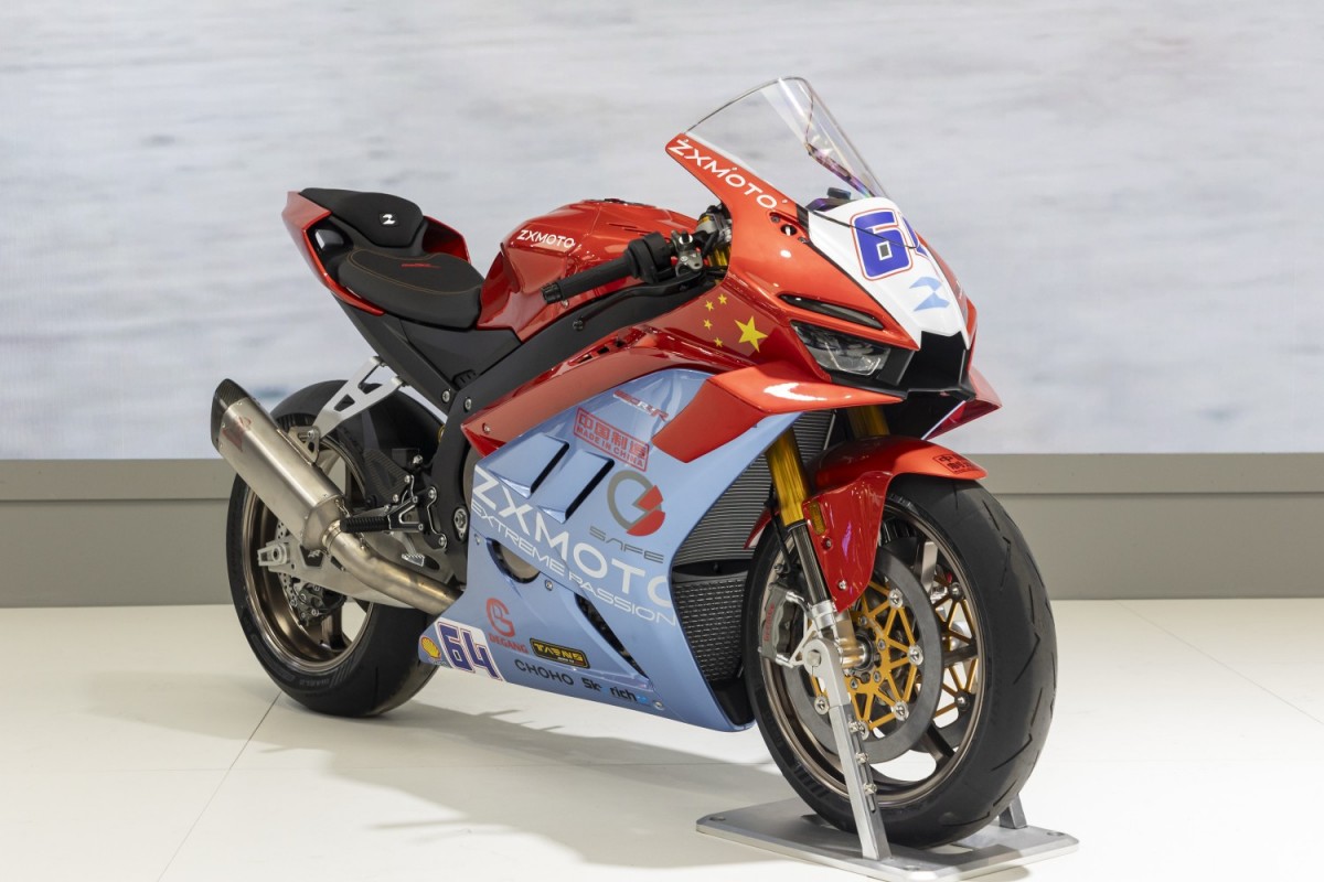 ZXMoto 820RR-R - Миланский Мотосалон EICMA 2025 ZXMoto 820RR-R - Миланский Мотосалон EICMA 2025