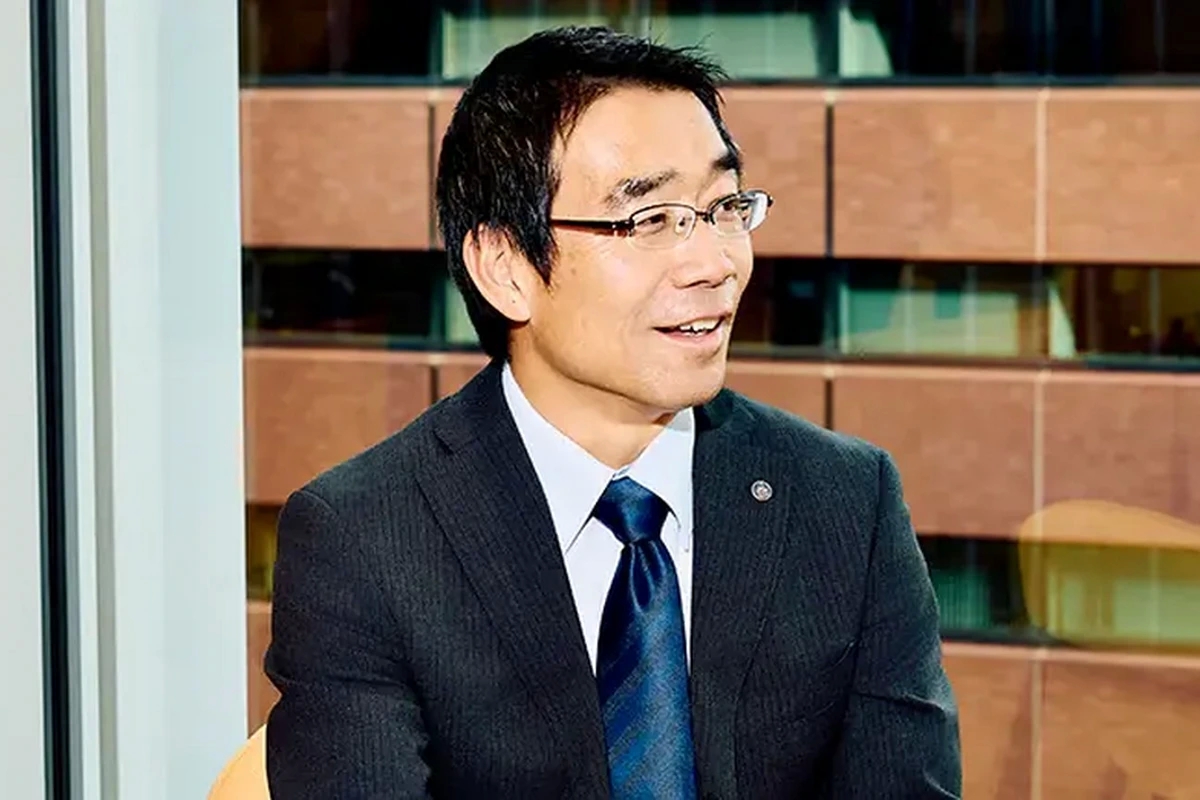 Глава подразделения разработки двигателей Suzuki Motor Йосинари Ниномия Глава подразделения разработки двигателей Suzuki Motor Йосинари Ниномия