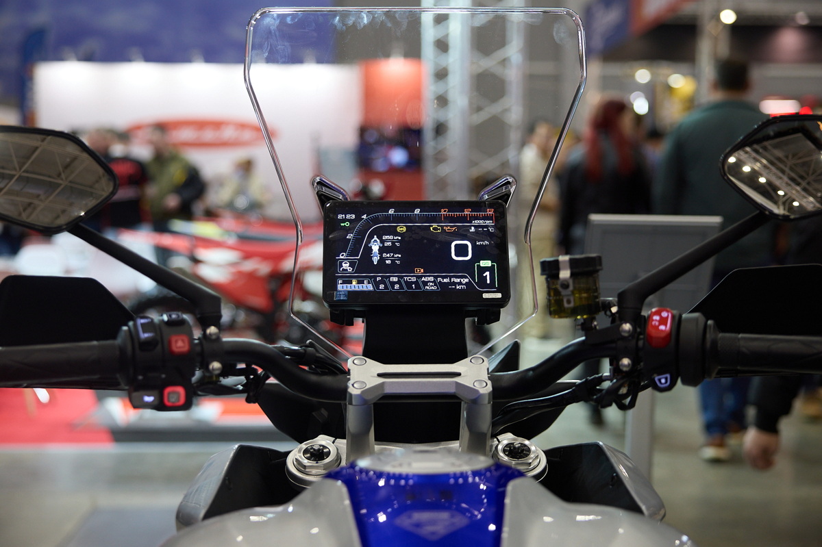 Новый Zontes 703T на выставке Мотовесна 2026 - все детали Новый Zontes 703T на выставке Мотовесна 2026 - все детали