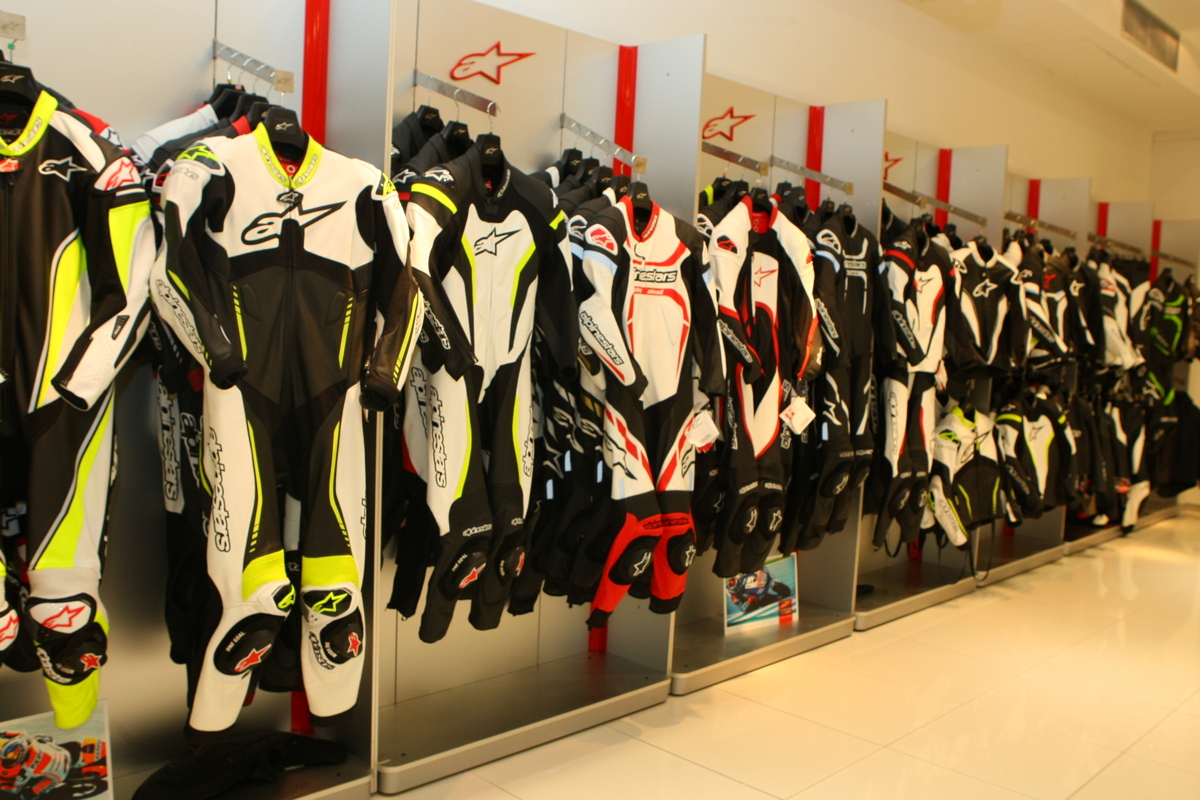 Эксклюзив: экскурсия по Alpinestars Эксклюзив: экскурсия по Alpinestars