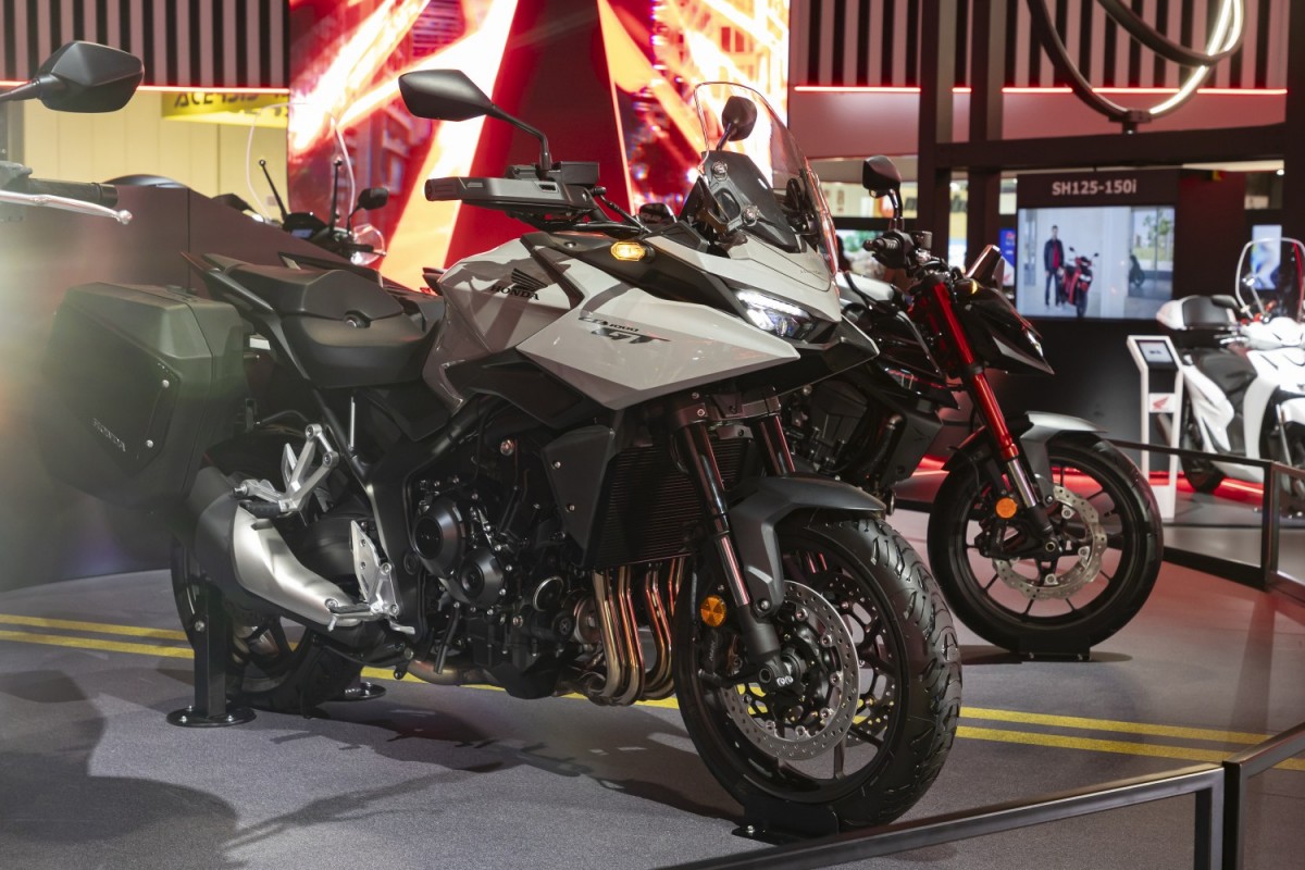 Honda CB1000GT Sport - Миланский Мотосалон EICMA 2025 Honda CB1000GT Sport - Миланский Мотосалон EICMA 2025