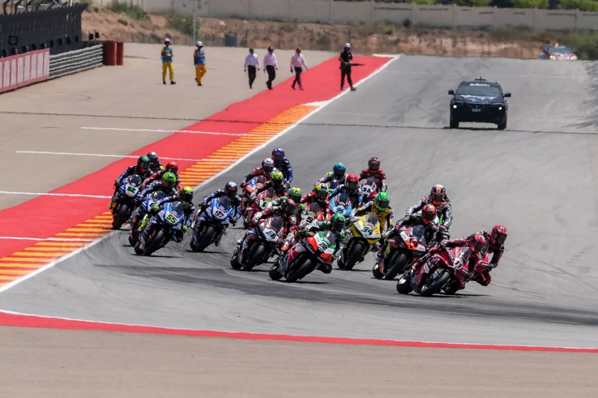 Старт World Superbike в Арагоне Старт World Superbike в Арагоне