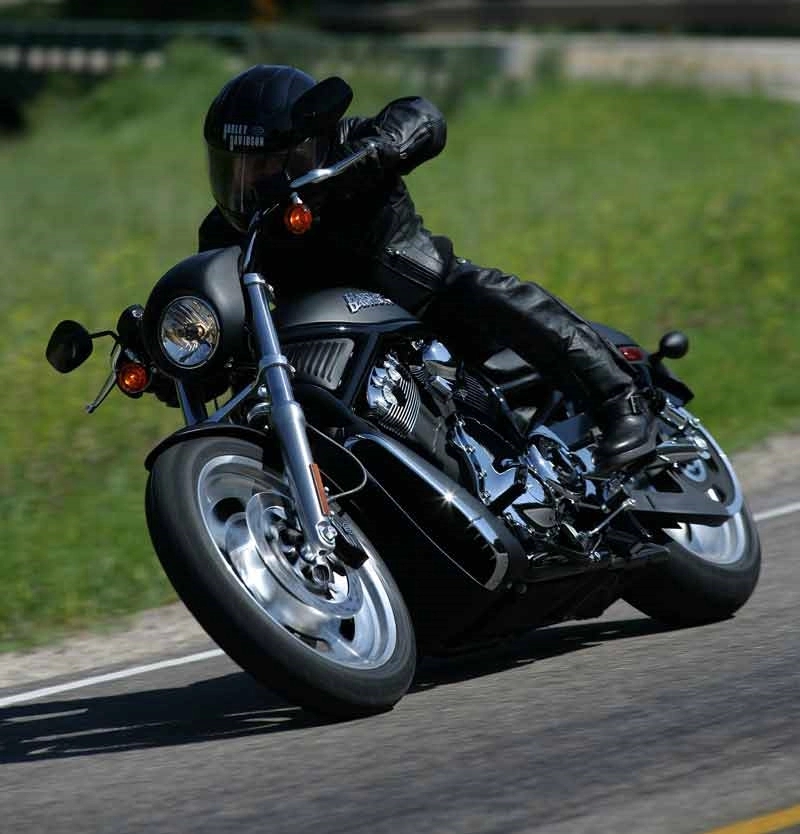 Тест-драйв Harley-Davidson Night Rod (2017) Тест-драйв Harley-Davidson Night Rod (2017)