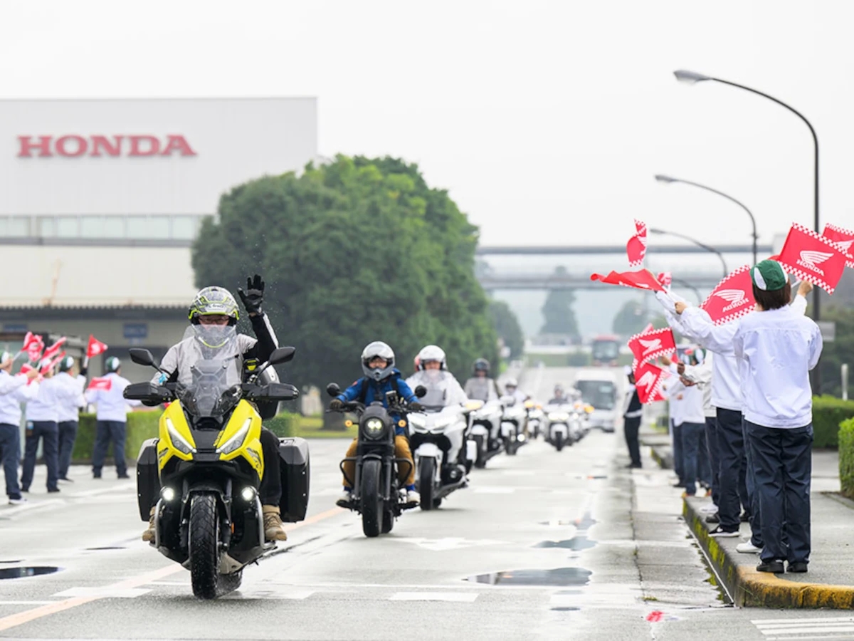 День мотоцикла на заводе Honda в Кумамото День мотоцикла на заводе Honda в Кумамото