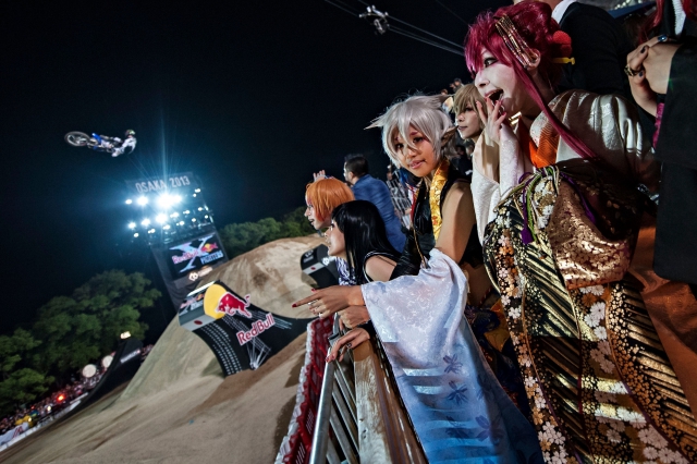 Впервые - Red Bull X-Fighters в Японии!