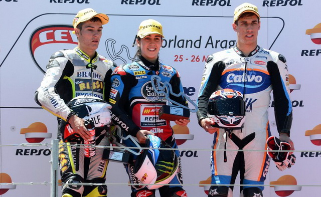 Исторический момент в истории CEV Moto3: Мария Эррера выиграла у парней в Арагоне, 2013 год.