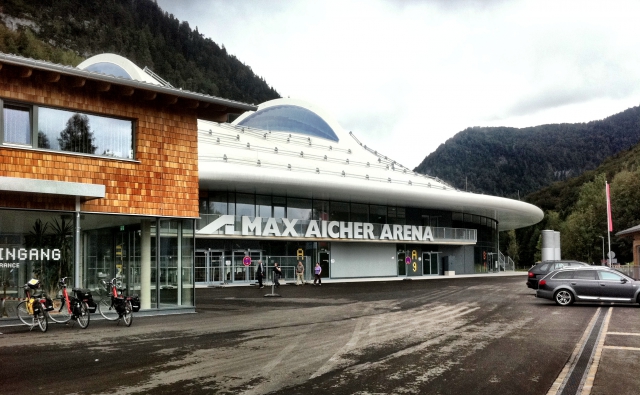  Max Aicher Arena в Инцелле - универсальный круглогодичный ледовый стадион