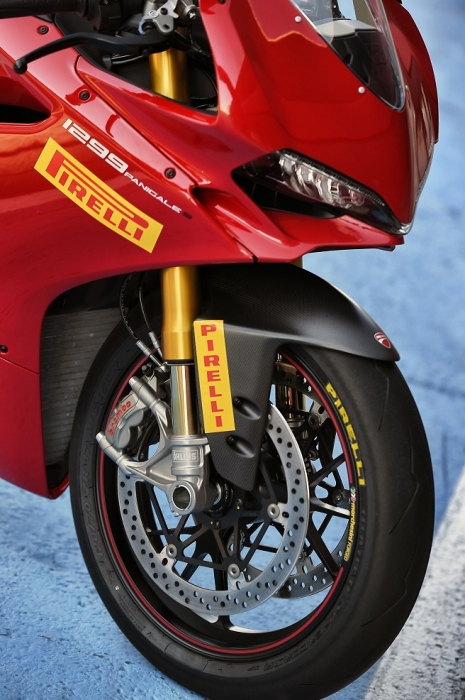 Ducati 1299 Panigale будут оснащаться шинами Pirelli DIABLO Supercorsa SP прямо на заводе