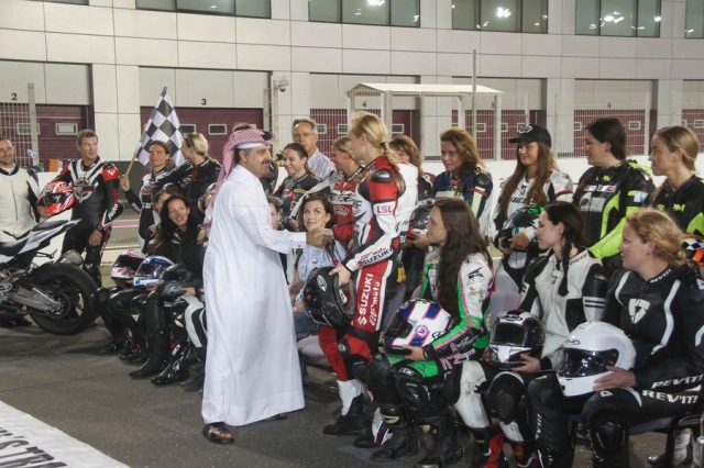 Тренировочный лагерь в Катаре принял 21 пилотессу