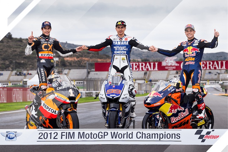 Трио чемпионов MotoGP, Moto2 и Moto3: Лоренцо, Маркес и Кортези - все на Akrapovic