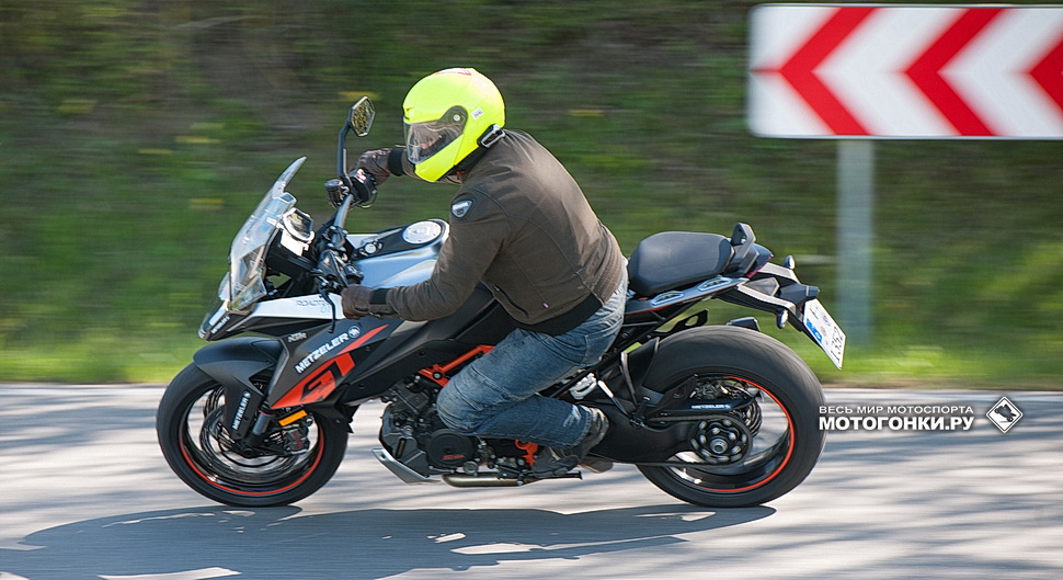 10 разных мотоциклов, один набор шин - RoadTec 01: одинаковый результат - превосходный!