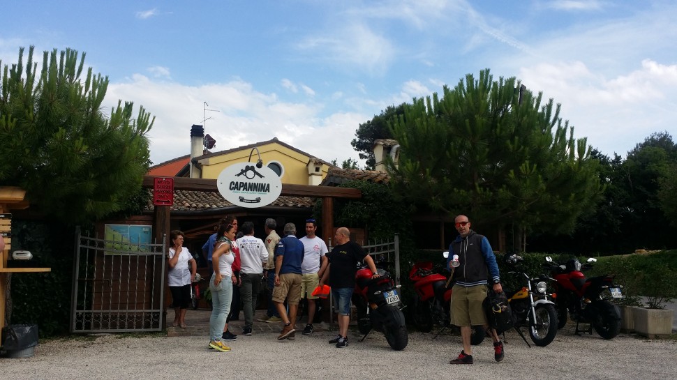 Пиццерия Capannina - сердце итальянского кафе-рейсинга в Пезаро