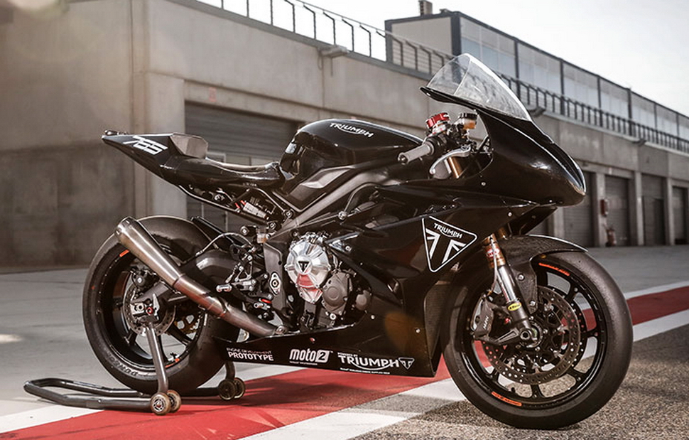 Прототип Triumph Moto2 765 на тестах в Арагоне
