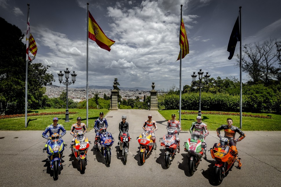 Гран-При Каталонии 2018 года открылось фотосессией в Монжуике, а месте старой уличной трассы, где проводились гонки Гран-При
