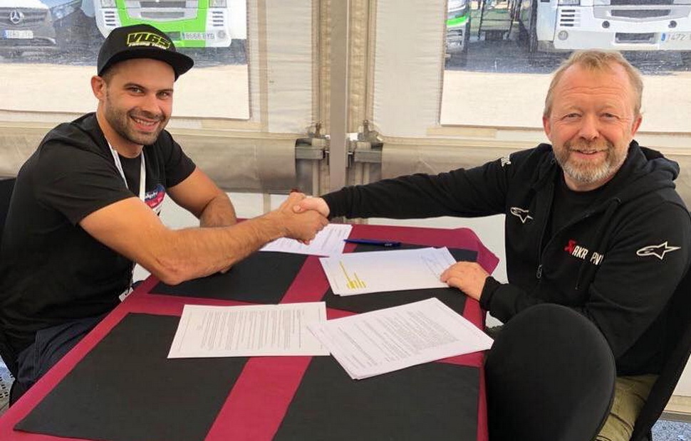 Владимир Леонов подписал контракт с alpha Racing - Van Zon BMW в IDM Superbike на 2020 год