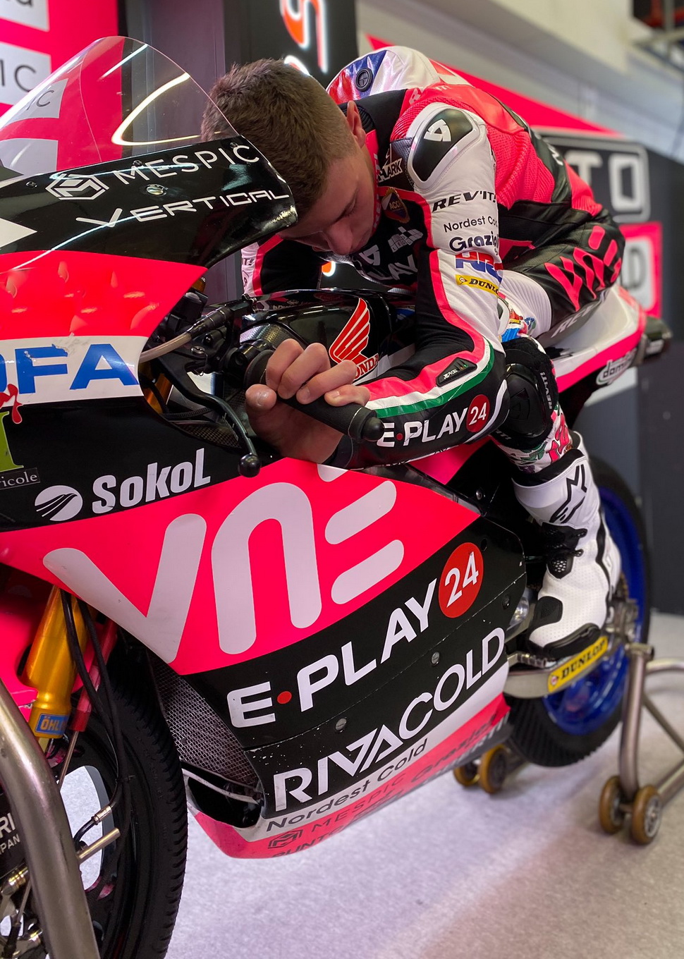 Филип Салач - новое лицо в Moto3