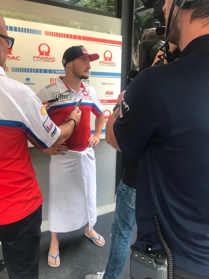 Джек Миллер дает интервью после финиша Гран-При Малайзии 2019 года