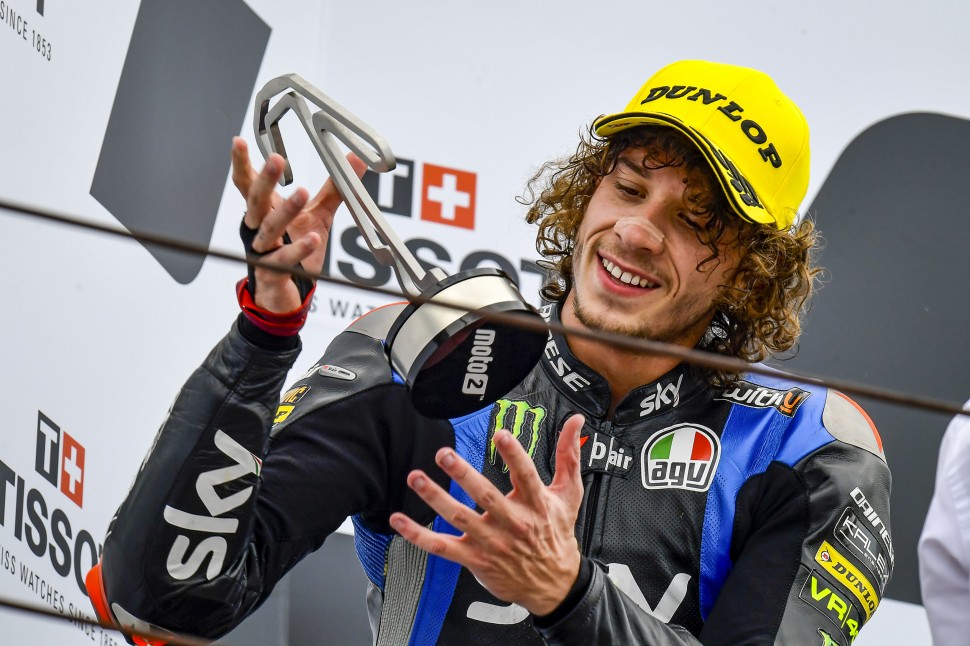 Марко Беццекки взял первую победу в Moto2 на Гран-При Штирии, вернулся на подиум в Мизано