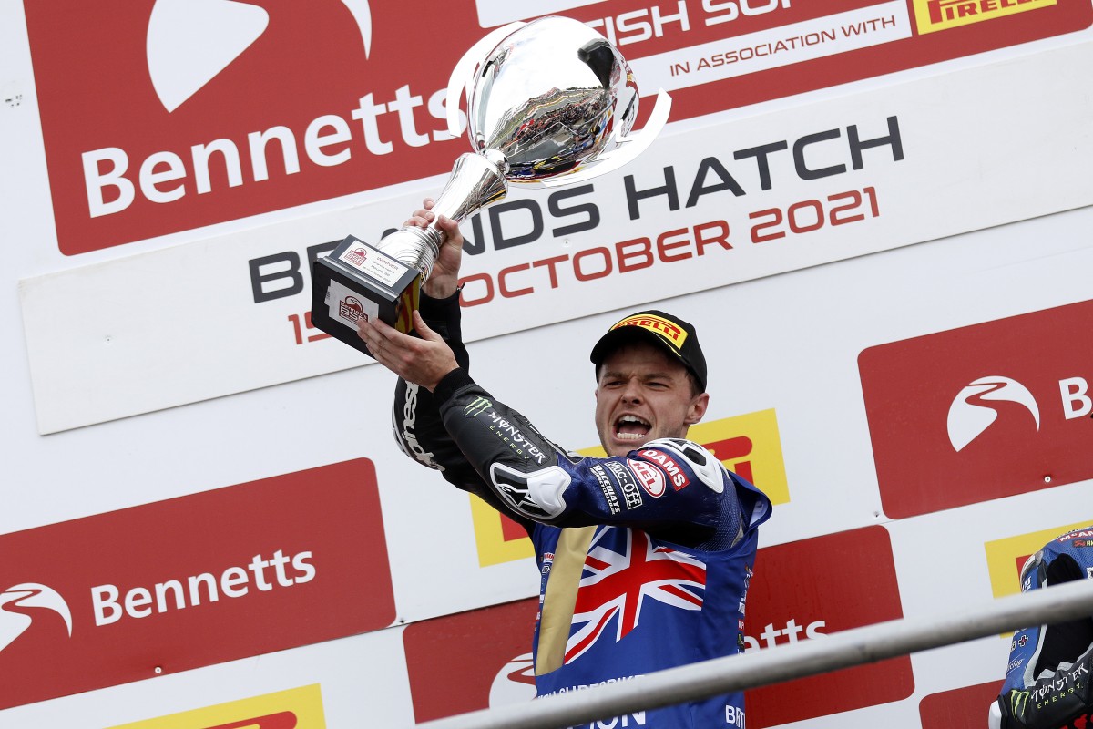 Тарран Маккензи - чемпион British Superbike 2021