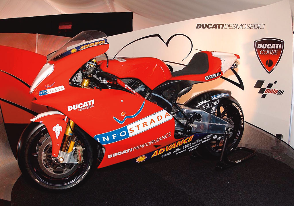 Демонстрационная версия Ducati D16RR (май, 2002)