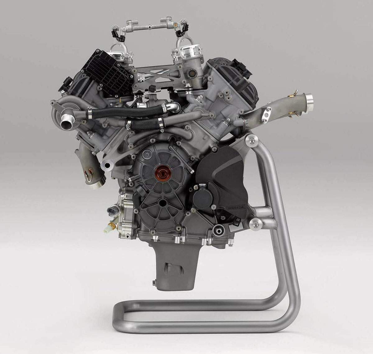 Двигатель прототипа Honda RC213V - самая дорогая часть мотоцикла