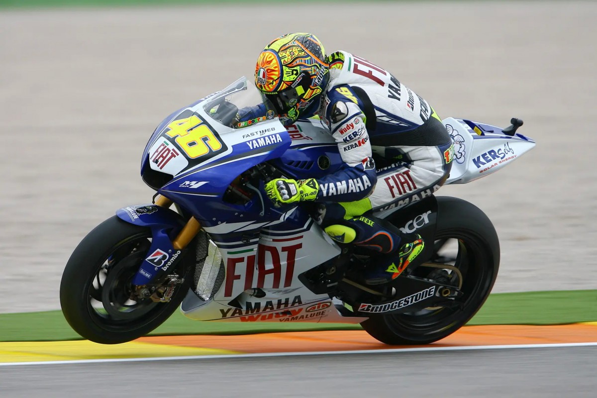 Валентино Росси, FIAT Yamaha MotoGP проехал сезон 2008 года на Bridgestone