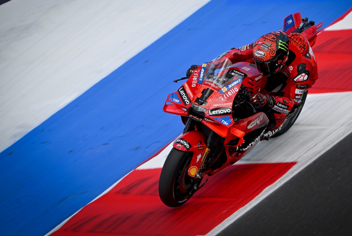 Пекко Баньяя побил абсолютный рекорд Misano World Circuit уже в пятницу Пекко Баньяя побил абсолютный рекорд Misano World Circuit уже в пятницу