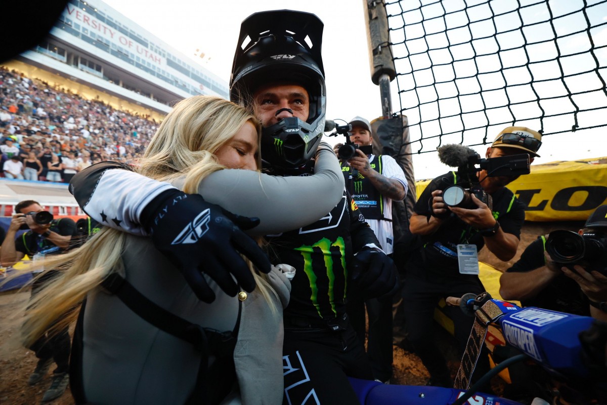 Купер Уэбб, 3-кратный чемпион AMA Supercross 450SX Купер Уэбб, 3-кратный чемпион AMA Supercross 450SX