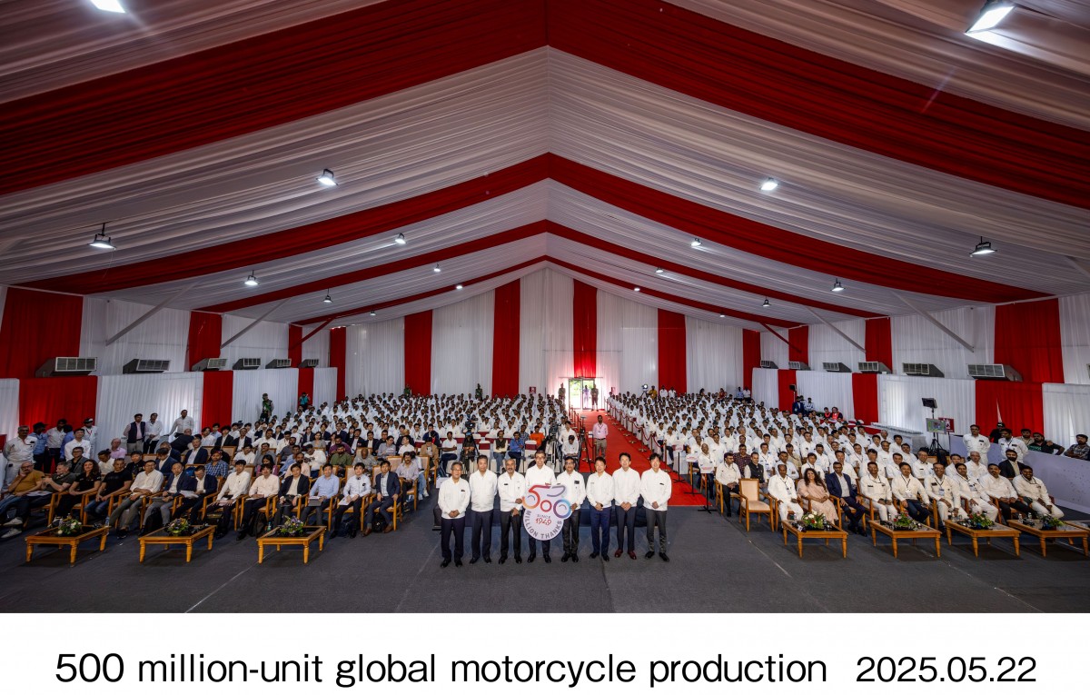 Honda празднует достижение отметки в 500 миллионов мотоциклов и скутеров Honda празднует достижение отметки в 500 миллионов мотоциклов и скутеров