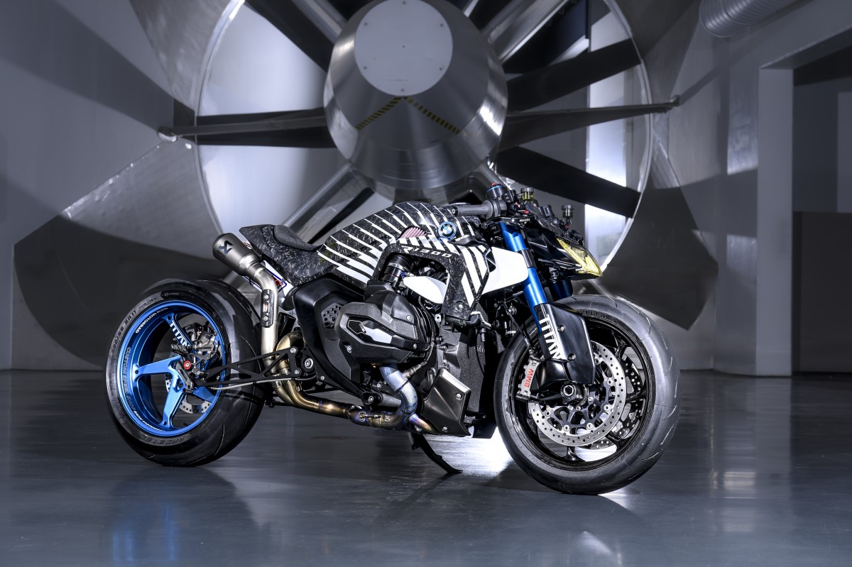 BMW R 1300 R TITAN BMW R 1300 R TITAN