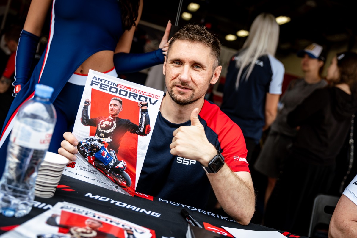 Чемпион России по кольцевым мотогонкам в классе Supersport Антон Федоров, MOTORRIKA Чемпион России по кольцевым мотогонкам в классе Supersport Антон Федоров, MOTORRIKA
