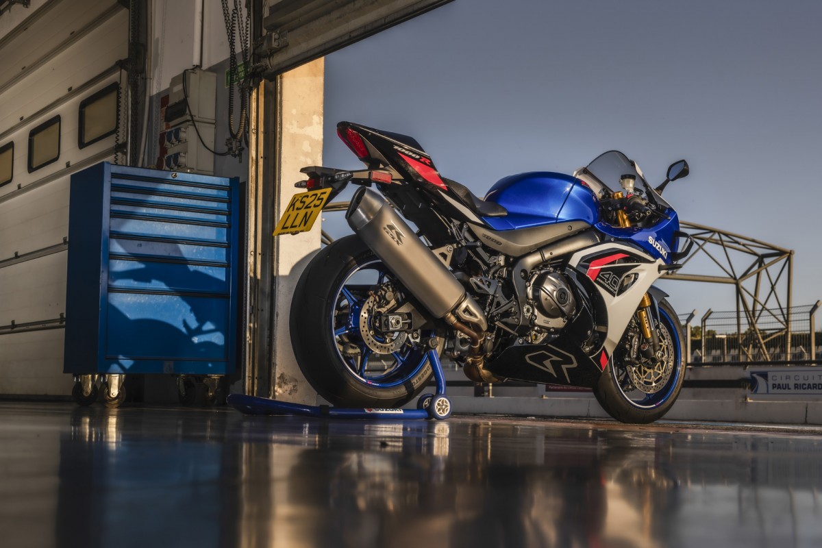 Новый Suzuki GSX-R1000R (2025) Новый Suzuki GSX-R1000R (2025)