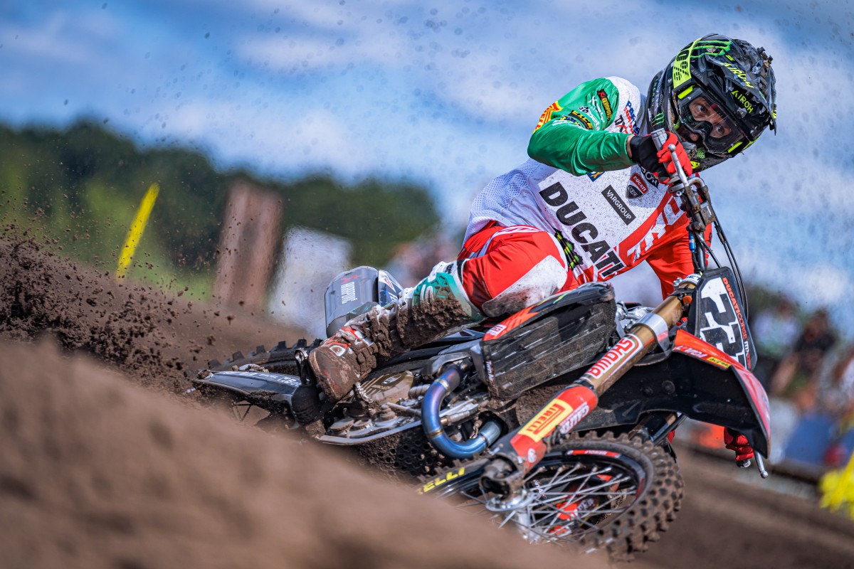Антонио Кайроли на Ducati Desmo450 MX на этапе AMA Pro Motocross в Red Bud Антонио Кайроли на Ducati Desmo450 MX на этапе AMA Pro Motocross в Red Bud