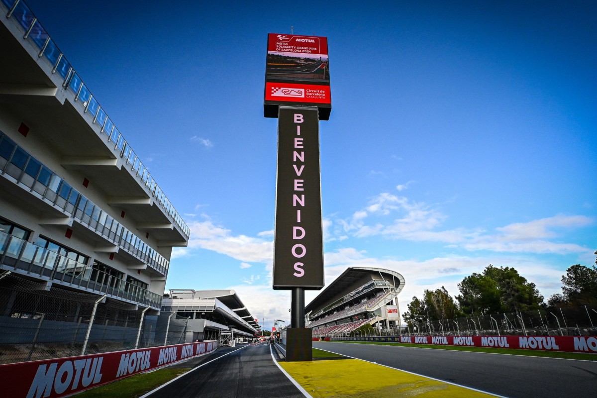 Добро пожаловать на Circuit de Barcelona-Catalunya Добро пожаловать на Circuit de Barcelona-Catalunya